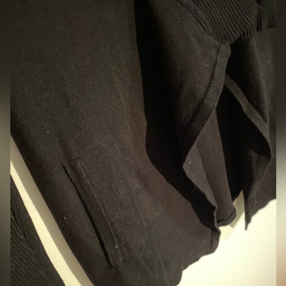 White House Black Market Black Cardigan - Picture 5 of 5